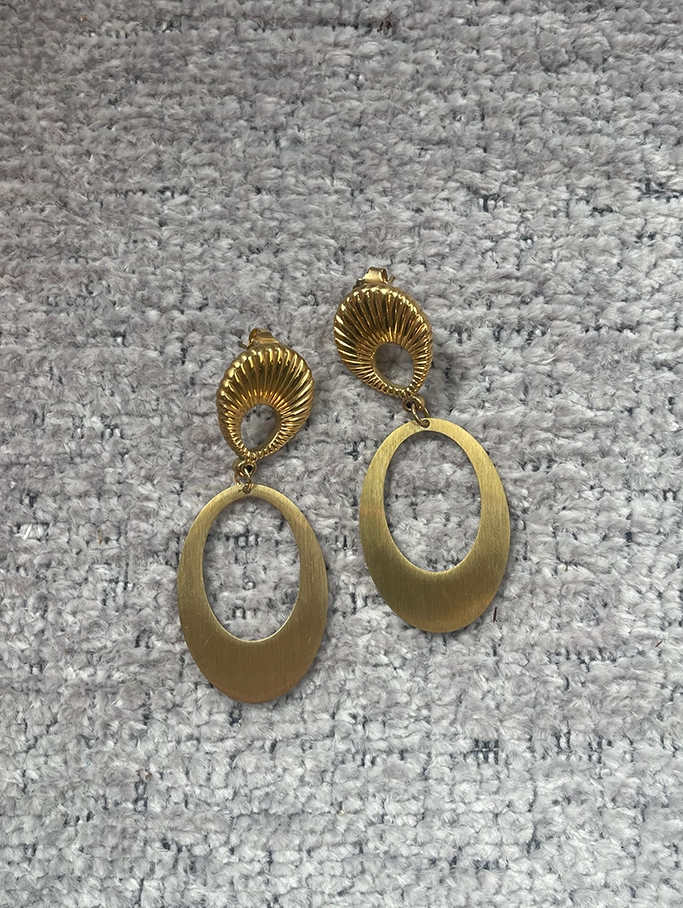 Paulie Pocket – Shell Earrings Small